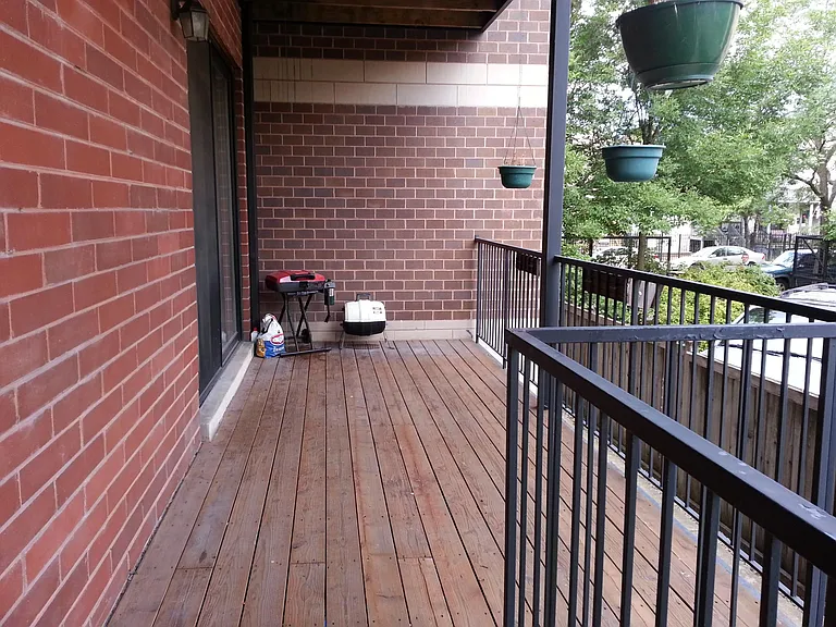 2531 W Moffat St #1 — Photo 25