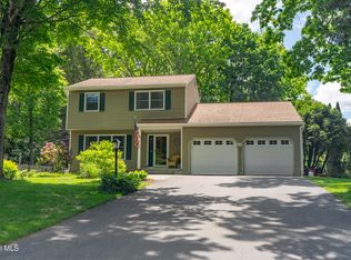 26 Thunder Run, Gansevoort, NY 12831