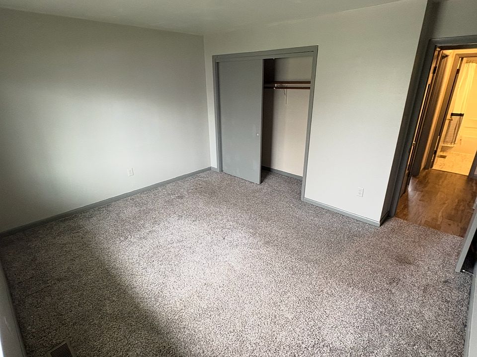 Apartment 1 at 201 West Palmer