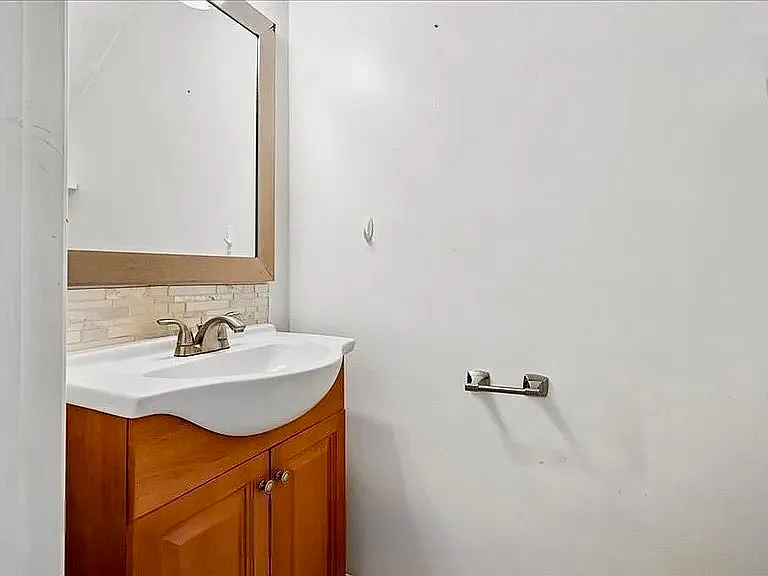 8145 Kingsway Ct #MAIN — Photo 13