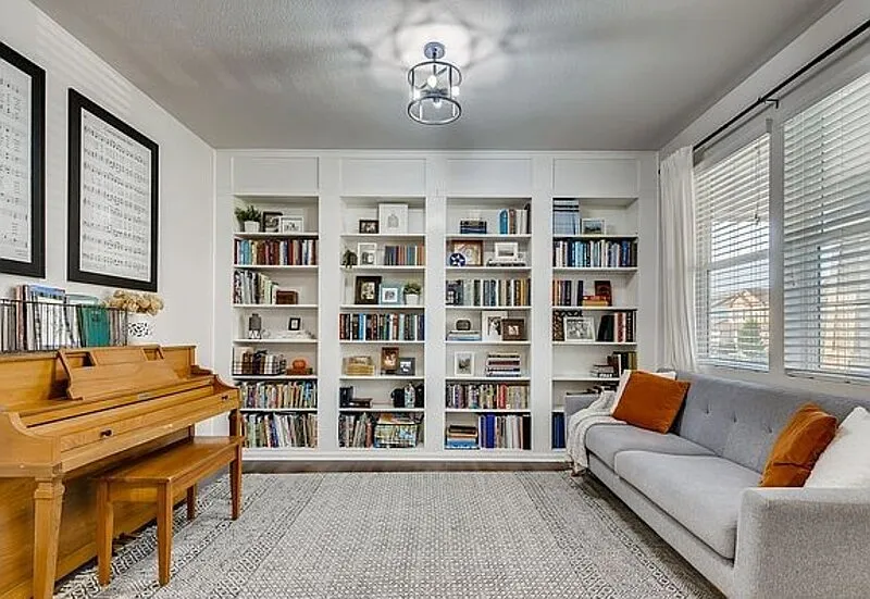 4 bed, 3.5 bath, 4128 sqft, $3,345 — Photo 3