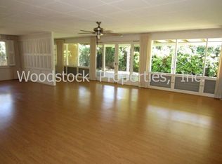 621 Ulumaika St, Honolulu, HI 96816