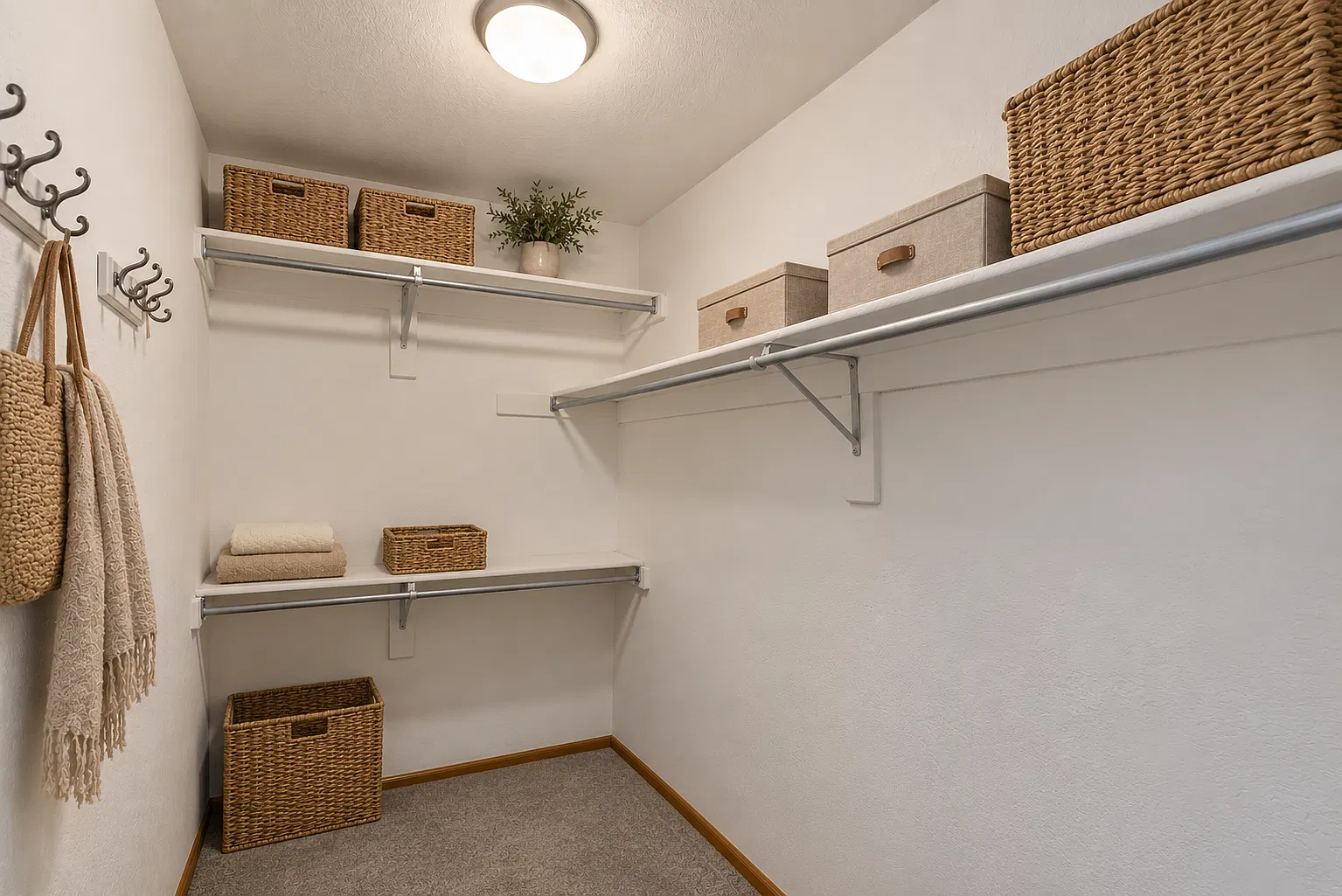 3 bed, 5532 sqft, $3,095 — Photo 4