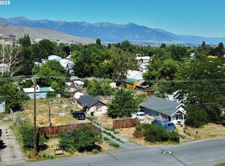 2185 14th St, Baker City, OR 97814