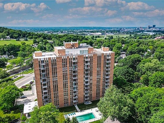 2nd image of 2230 S Patterson Boulevard