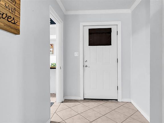 2nd image of 118 Miller Dr
