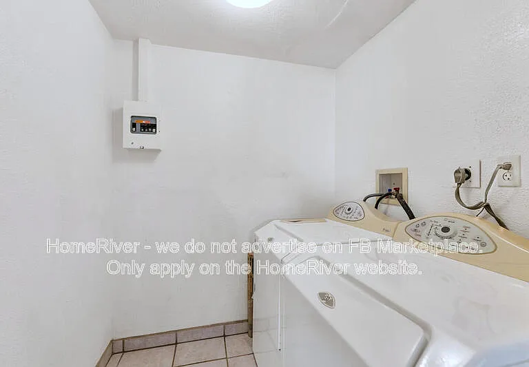 8916 N 11th St #A — Photo 21