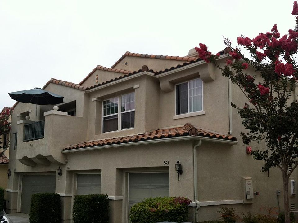 Front view, balcony, garage etc.