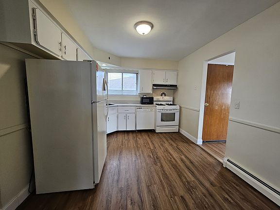 5th image of 3 Powell St Floor 2