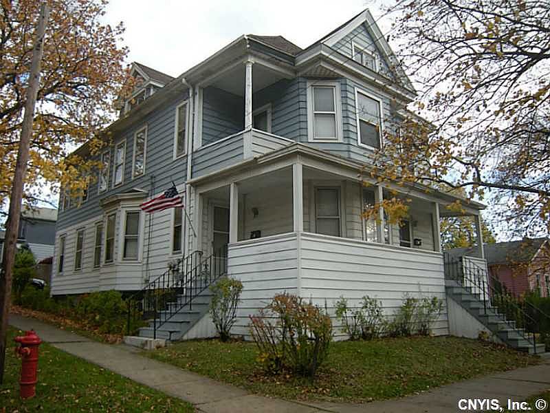1st image of 612 Highland St