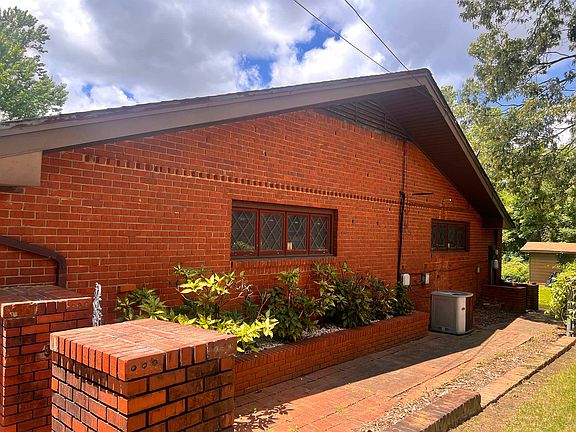 4th image of 3533 Royal Oaks Dr