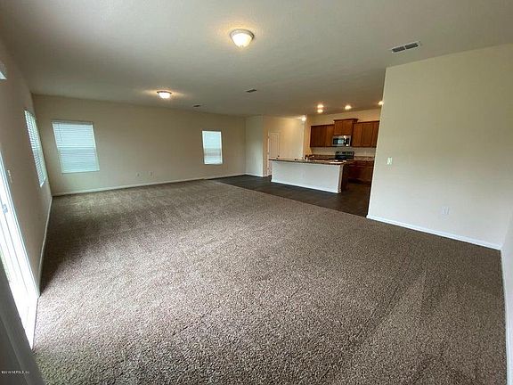 5th image of 8136 Meadow Walk Ln