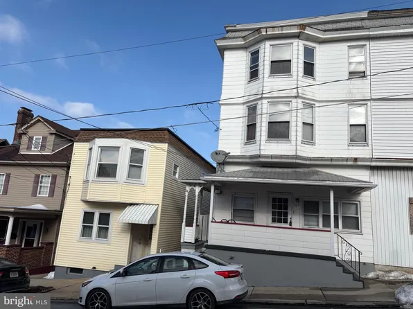 169 S 2nd St, Coaldale, PA 18218