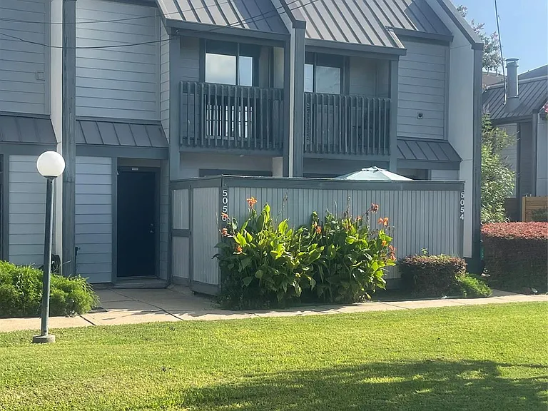 5056 Glenmont Dr — Photo 1