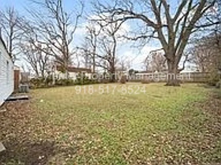 537 S Marion Ave — Photo 30