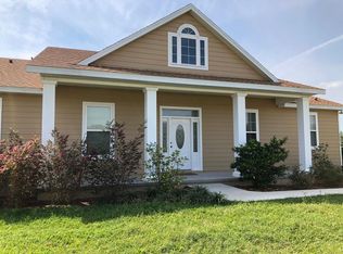 32070 Kumquat Tree Ln, Dade City, FL 33523