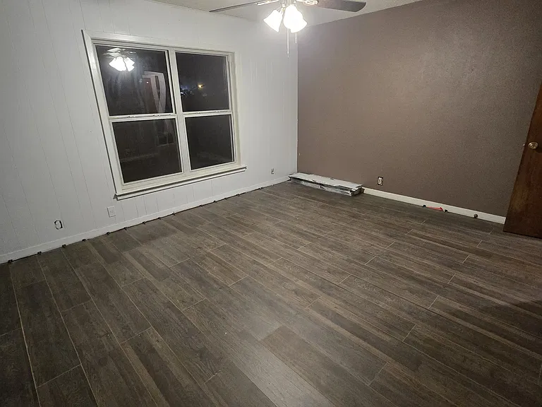 1620 Oakwood St — Photo 29