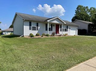 5100 Arches Dr, Newburgh, IN