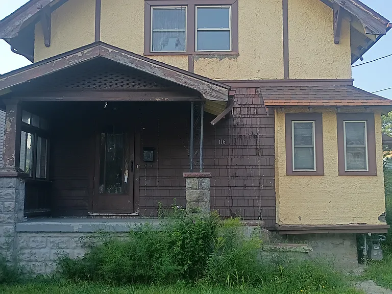 116 Westminster Ave — Photo 14