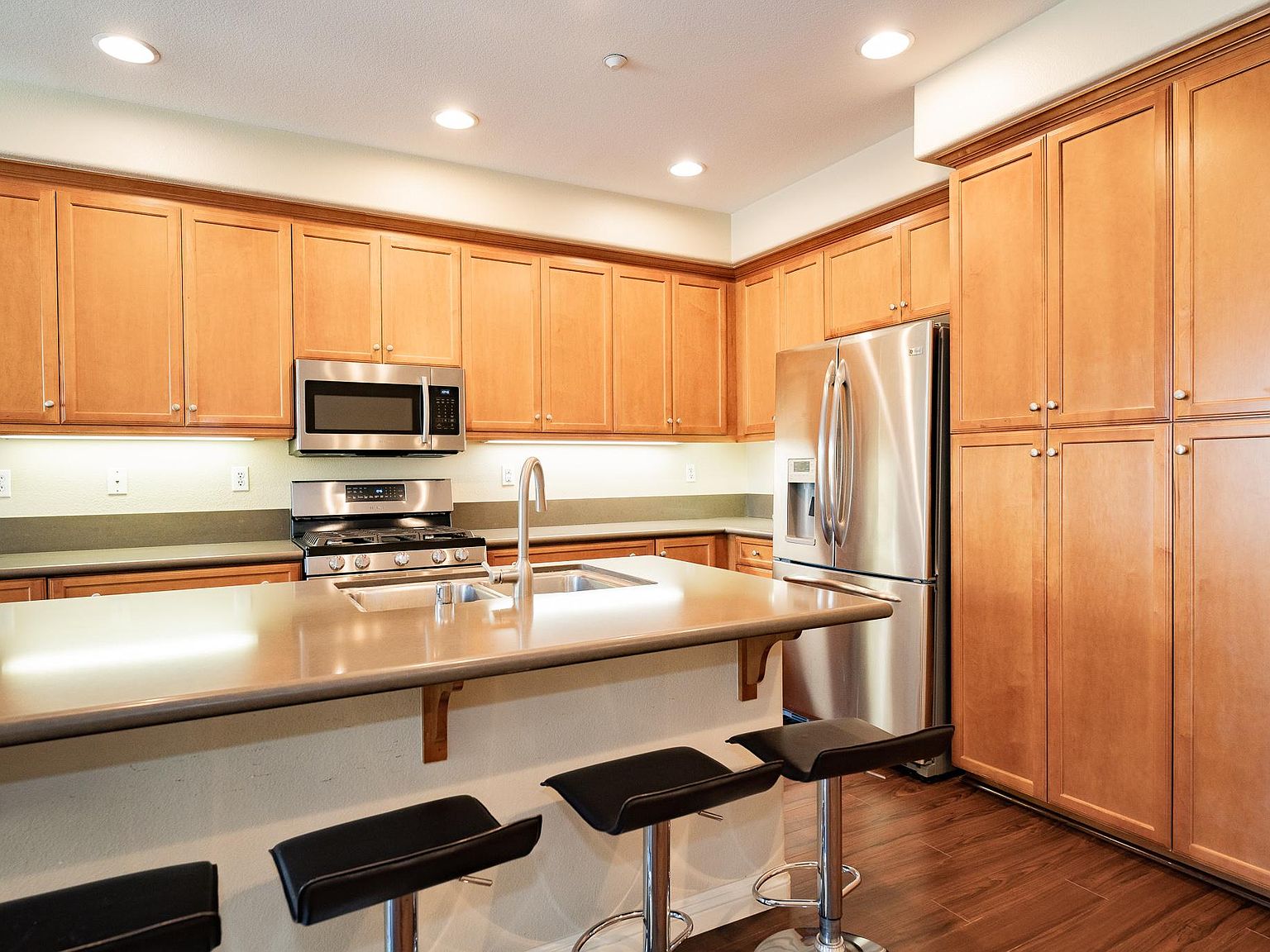 26 Vintage, Irvine, CA 92620 | Zillow