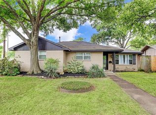 5303 Lamonte Ln, Houston, TX 77092