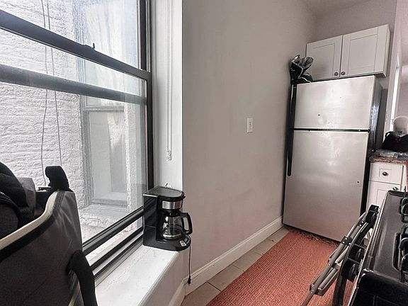 3rd image of 201 W 83rd St APT 3D