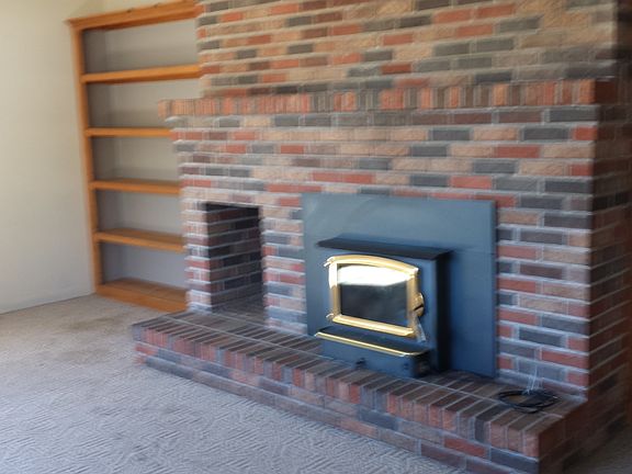 5th image of 99 Golden Gate Dr