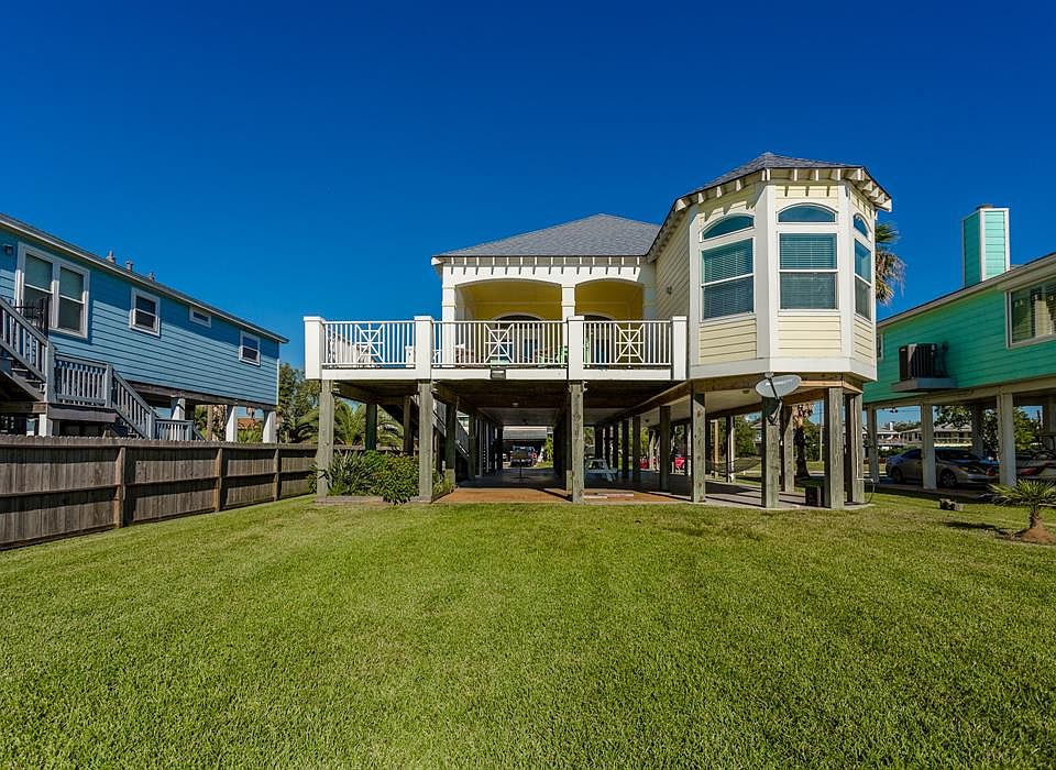 1st image of 1611 Dick Bay Dr
