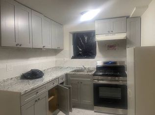 392 E 49th St FLOOR 1, Brooklyn, NY 11203