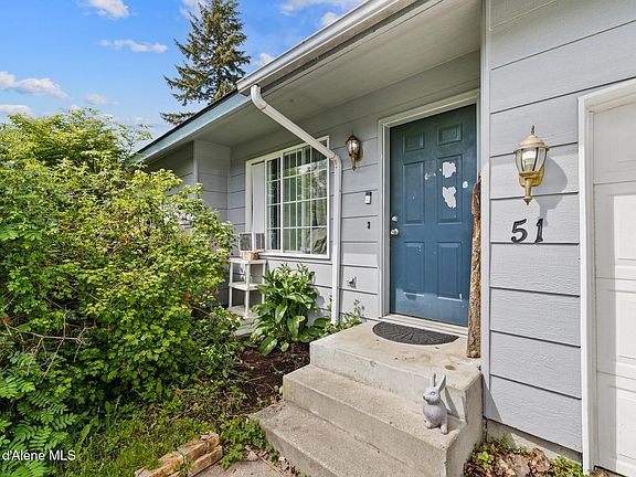 4th image of 51 & 55 E Ryan Dr