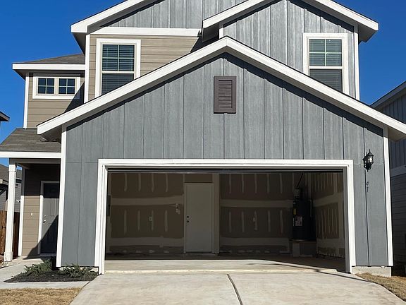 2nd image of 40 Snowy Plover Ln