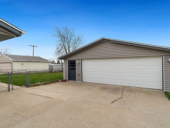 5th image of 817 Copper Dr