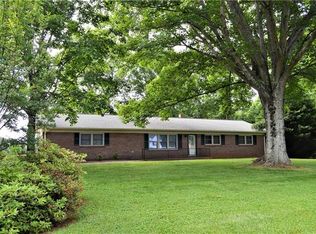 2402 Old Conover Startown Rd, Newton, NC 28658