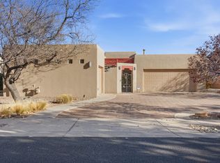 500 Laguna Seca Ln NW, Albuquerque, NM 87104