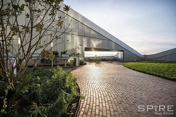 Rented by Spire Group | media 8
