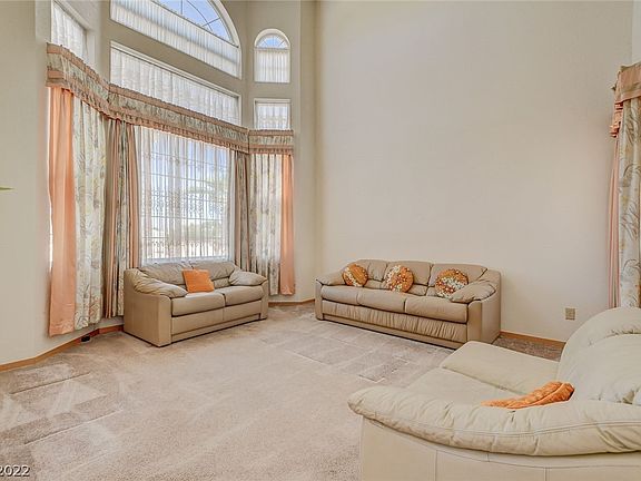 3rd image of 8325 W La Madre Way