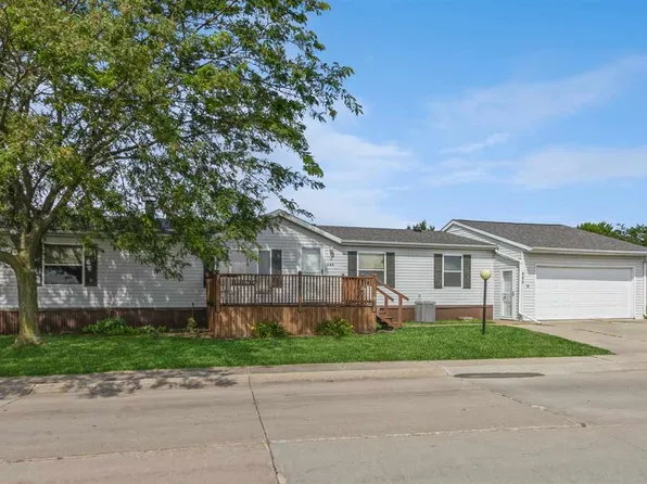 502 Mineral Point Ln, Iowa City, IA 52246