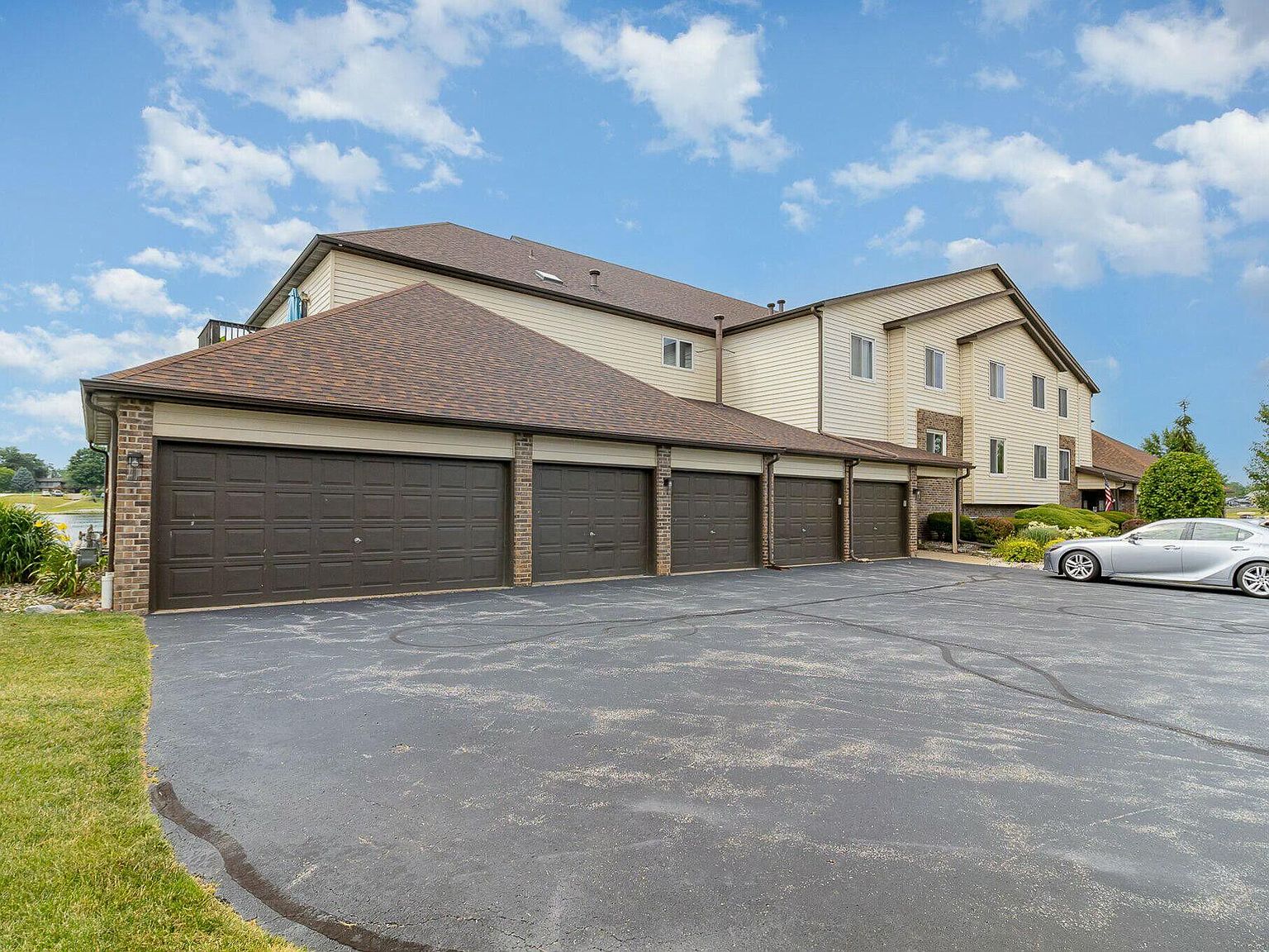 5040 Spinnaker Ln Unit A, Crown Point, IN 46307 | Zillow