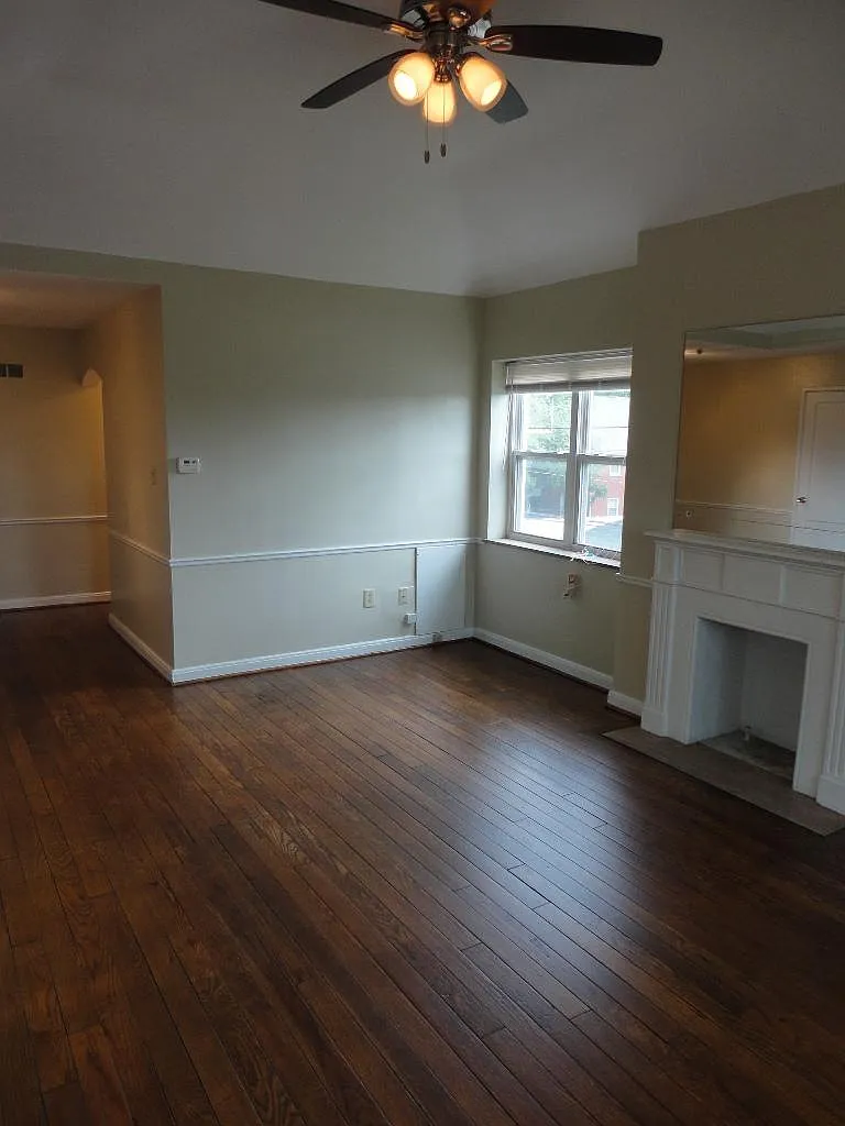 Building Photo - 1312 W 6th Ave #D