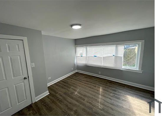 3rd image of 9345 S Michigan Ave #1