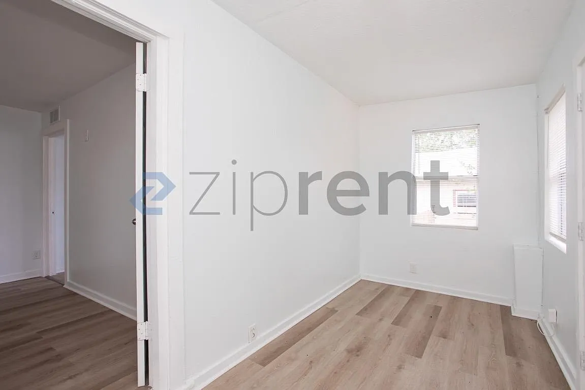 4 bed, 1242 sqft, $1,475 — Photo 3