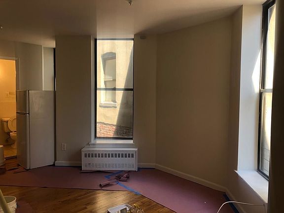 4th image of 951 Amsterdam Ave APT 5