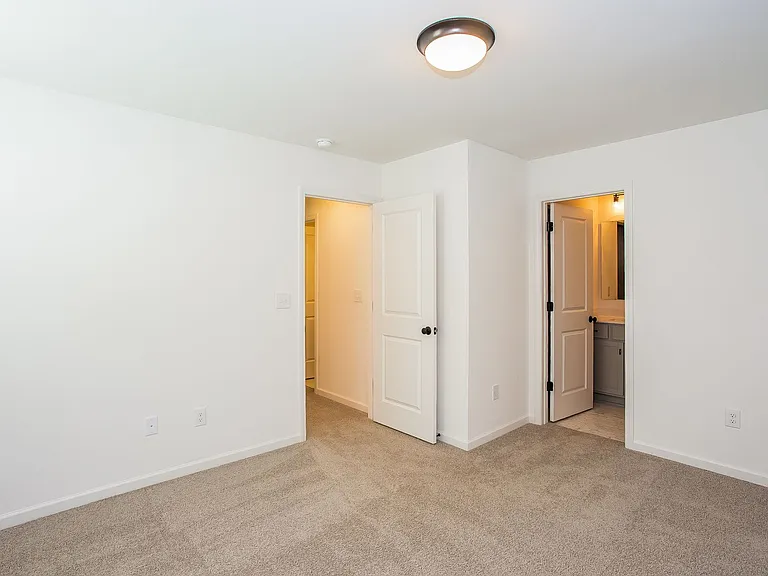11828 Avocet St — Photo 8
