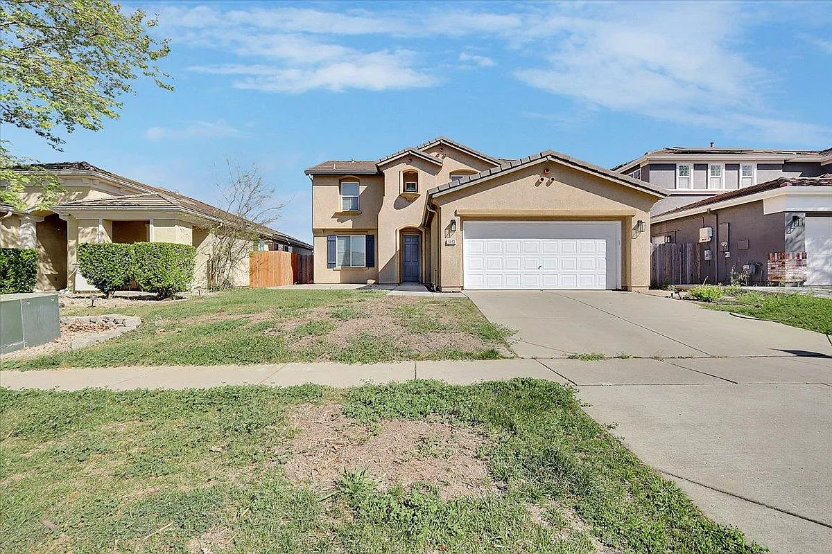 1413 Paddington Way photo 1