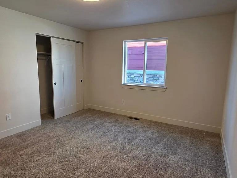 1026 Center Dr — Photo 42