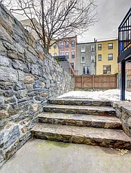 Sold by Isen & Company : Real Estate Advisors