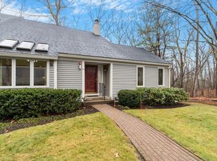 70 Birchwood Ln #70, Lincoln, MA 01773