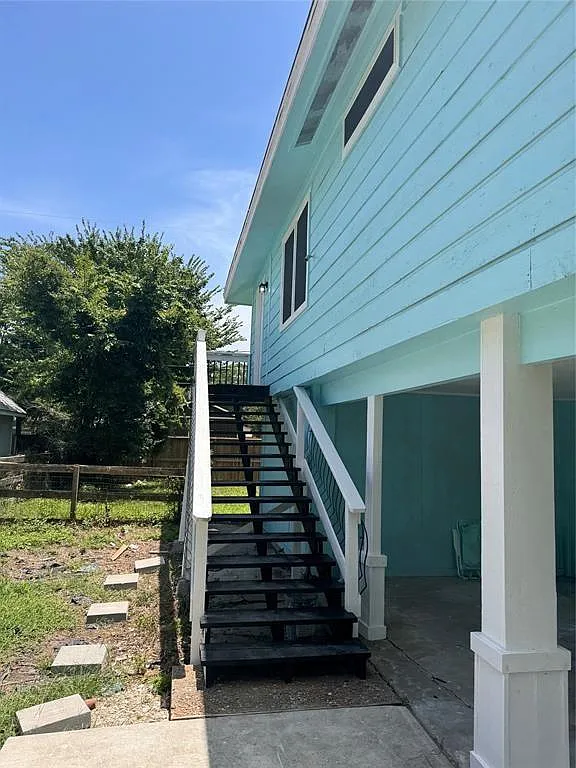 3 bed, 1.5 bath, 1581 sqft, $1,750 — Photo 2