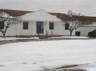46641 Rose Ln, Chesterfield, MI 48047