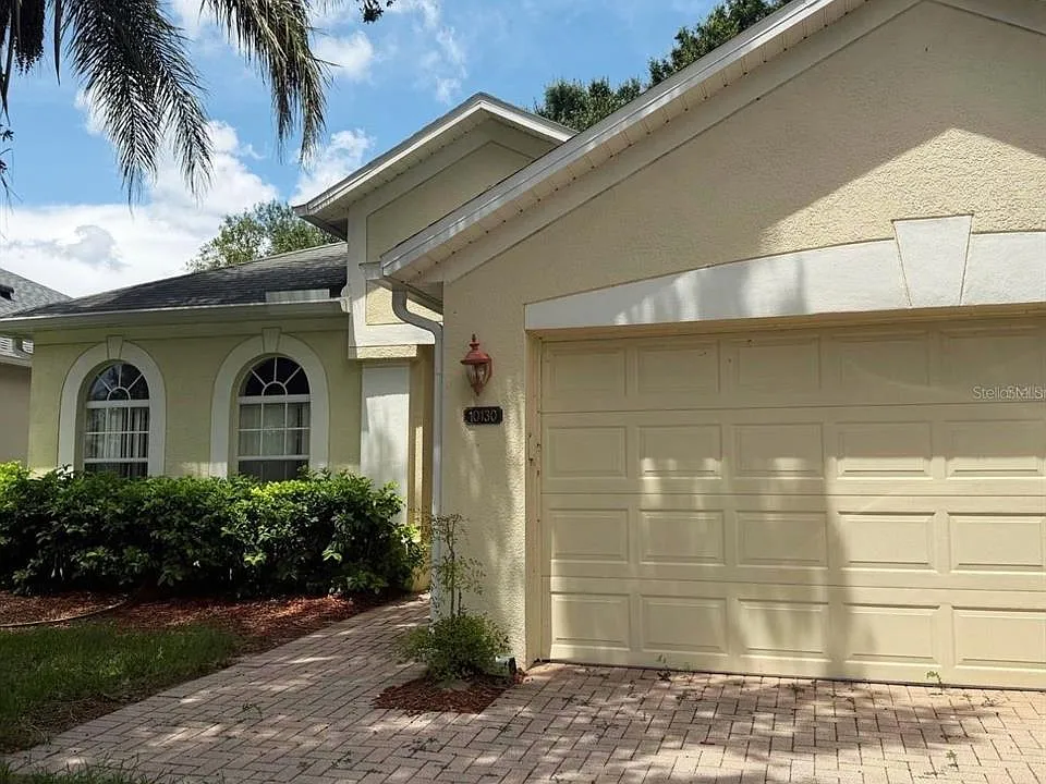10130 Shadow Creek Dr